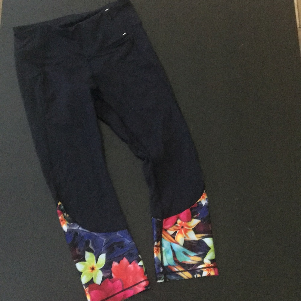 Cali a by Carrie Underwood athletic leggings